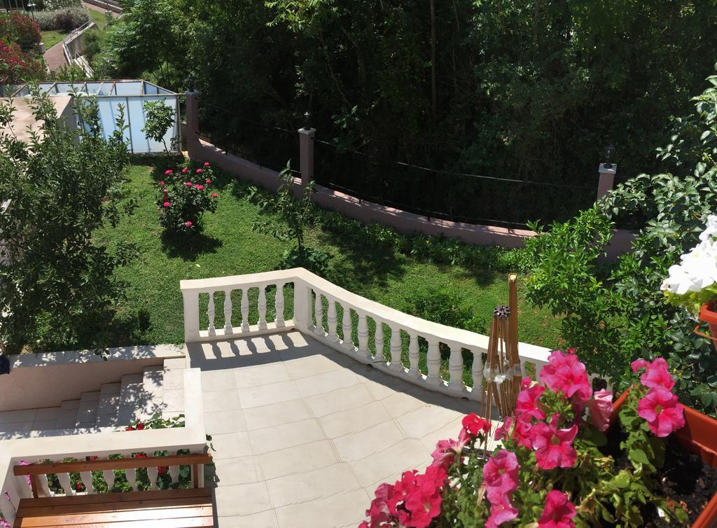 Villa Alla Bed And Breakfast Herceg Novi Exterior foto