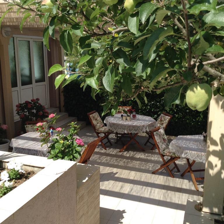 Villa Alla Bed And Breakfast Herceg Novi Exterior foto