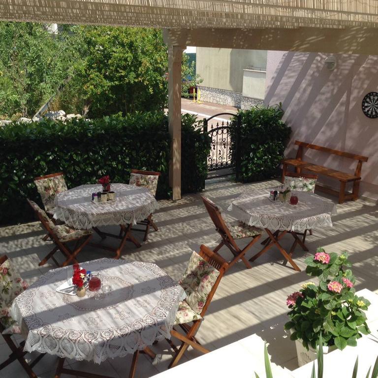 Villa Alla Bed And Breakfast Herceg Novi Exterior foto